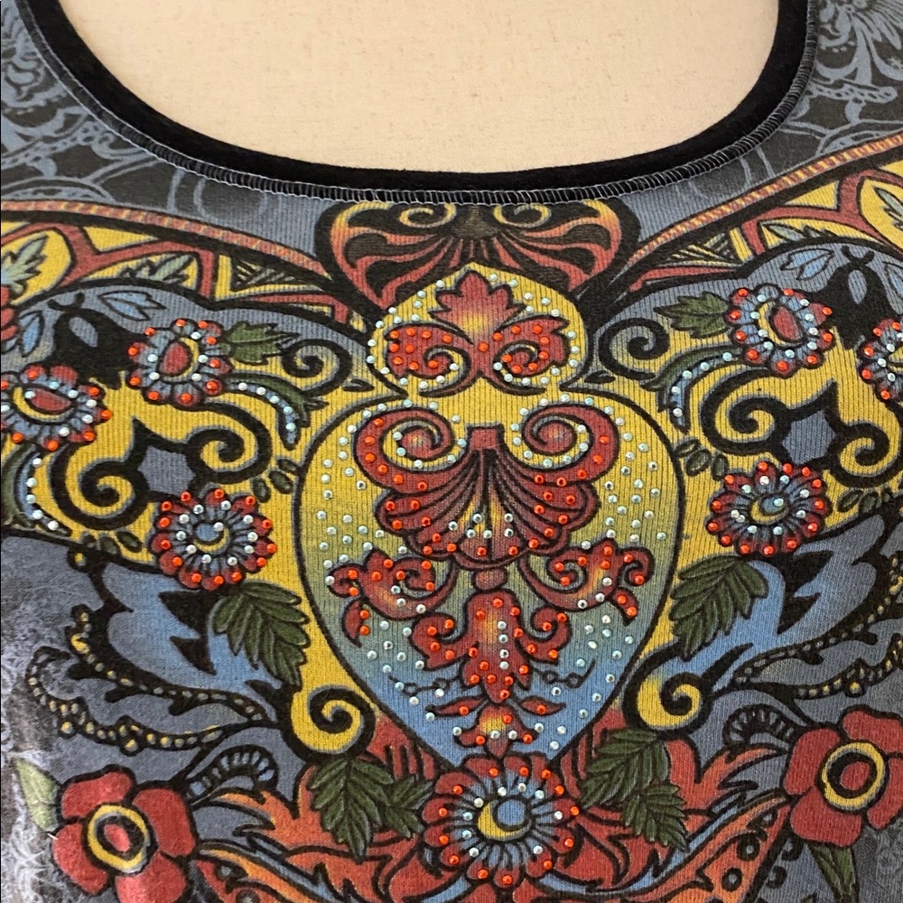 Vanilla Sugar vintage denim blue/gray/red floral sequin pullover w 3/4 sleeves